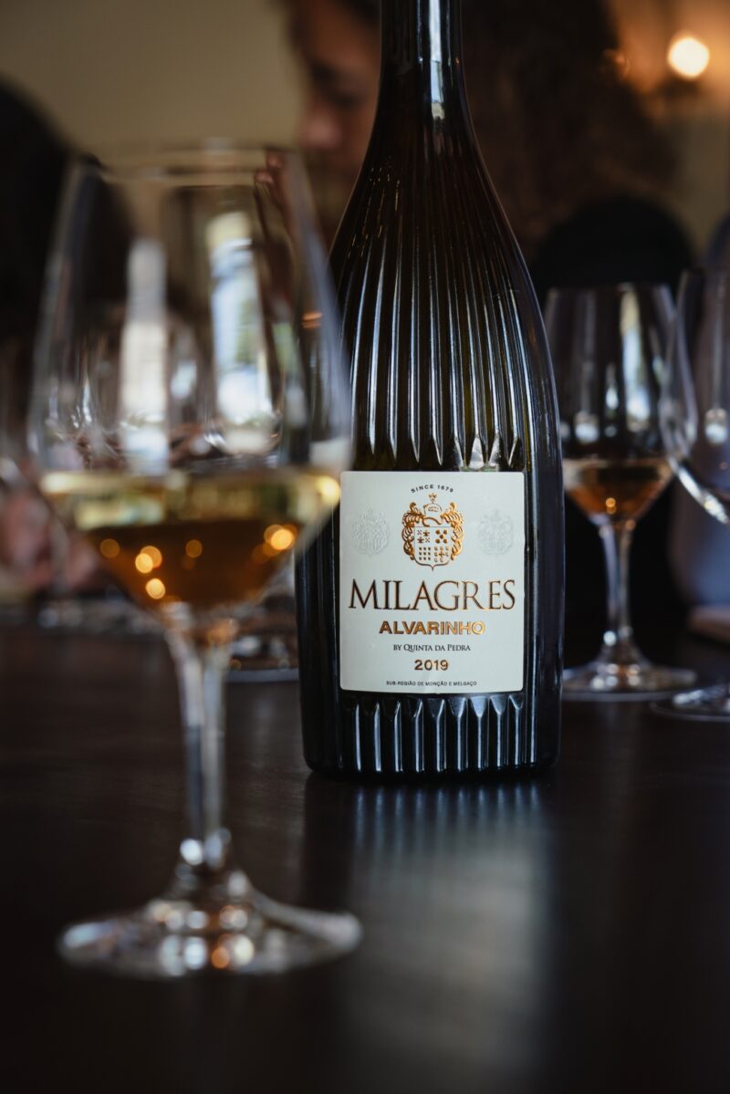 Milagres by Quinta da Pedra Alvarinho 2019 - Image 3